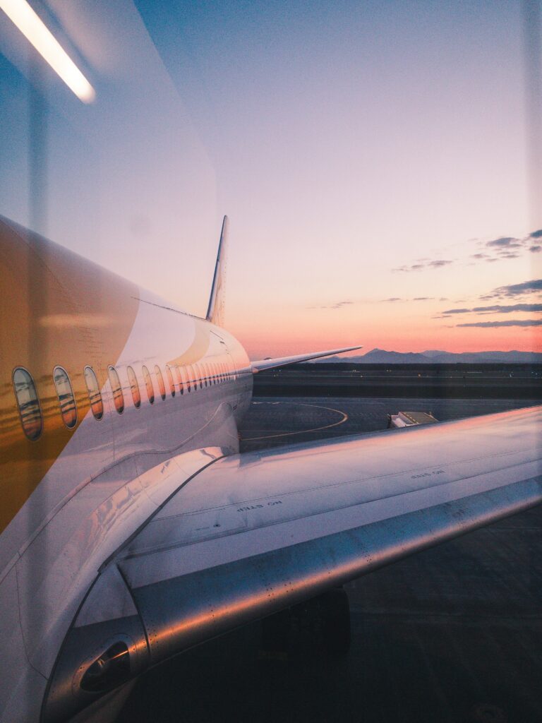 vleugel vliegtuig en uitzicht lucht